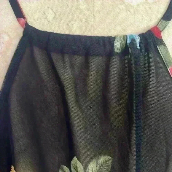 Floral Printed Camisole, Size M - Picture 4 of 6